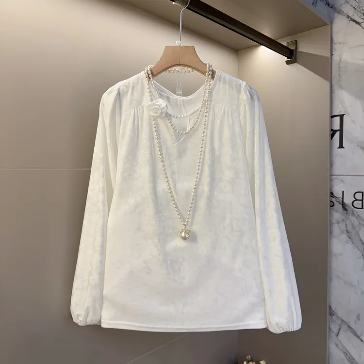 新款洋气复古Ｖ领设计大方简约款大码女装胖妹妹显瘦打底欧货上衣
