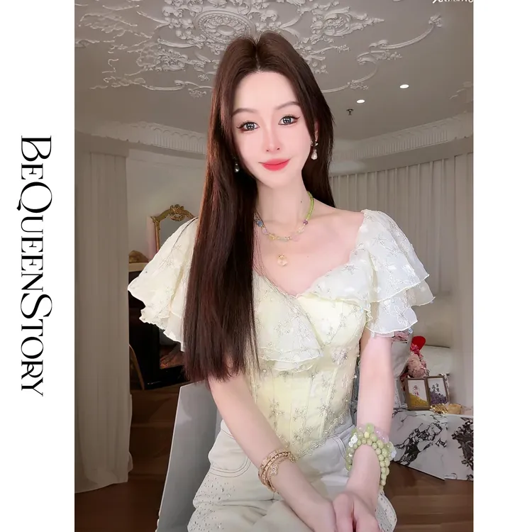 余潇潇【香缇宫宴】百搭荷叶边设计感手工钉钻一字肩显瘦上衣