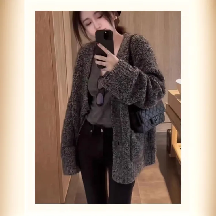 女款宽松V领羊毛开衫气质时尚带兜针织开衫网红百搭慵懒开衫外套