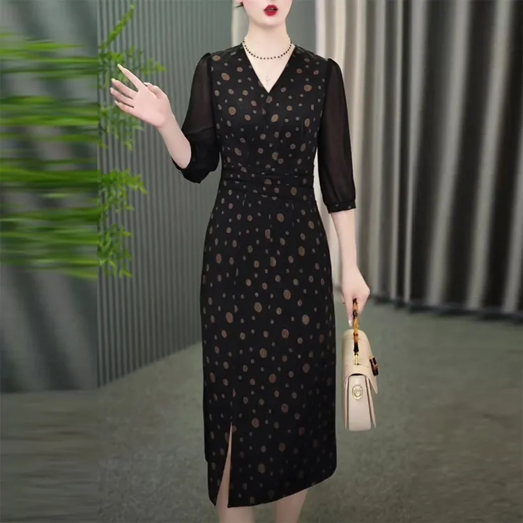 2025年春夏季休闲风时尚气质减龄显瘦百搭波点中长款连衣裙