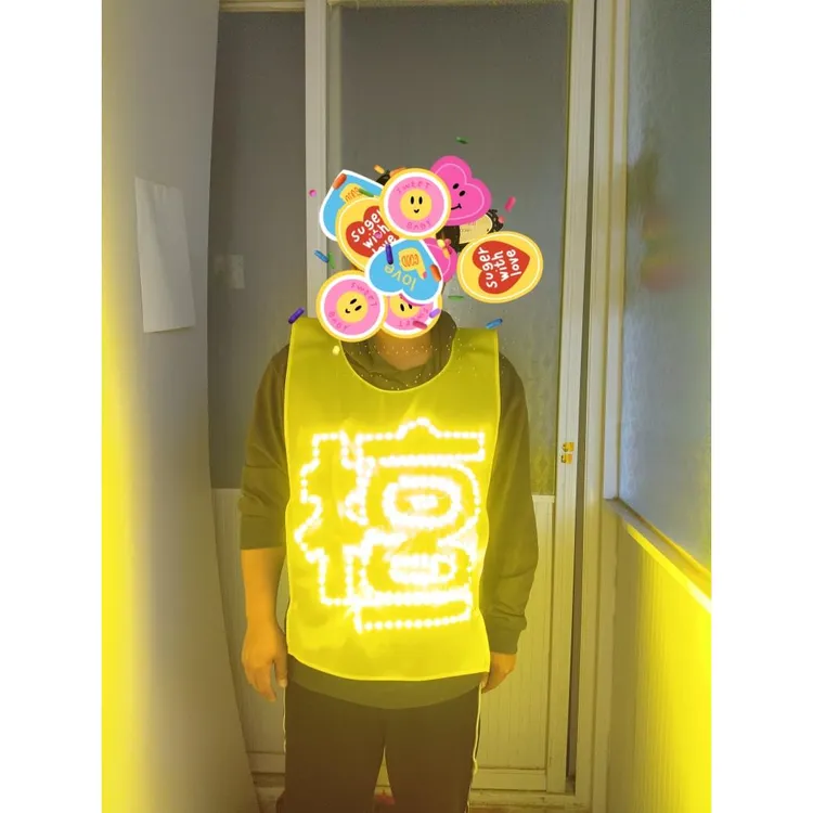 檀健次灯 马甲 自备节号电池，下单后天左右发货