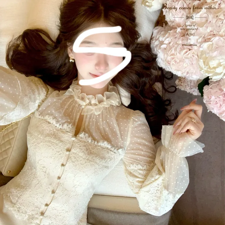 重工复古蕾丝波点上衣小衫花边网纱拼接收腰衬衫洋气蕾丝衫衬衣