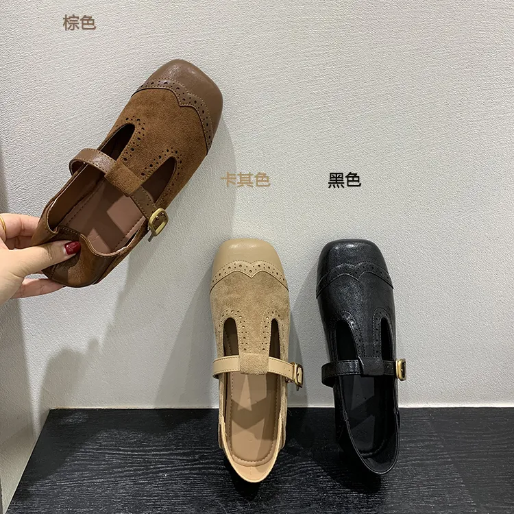 复古雕花方头浅口单鞋黑色平底小皮鞋女百搭法式玛丽珍鞋秋季女鞋