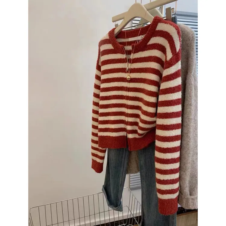 巨美！红色条纹毛衣针织衫外套女秋冬新款韩系小众高级感复古上衣