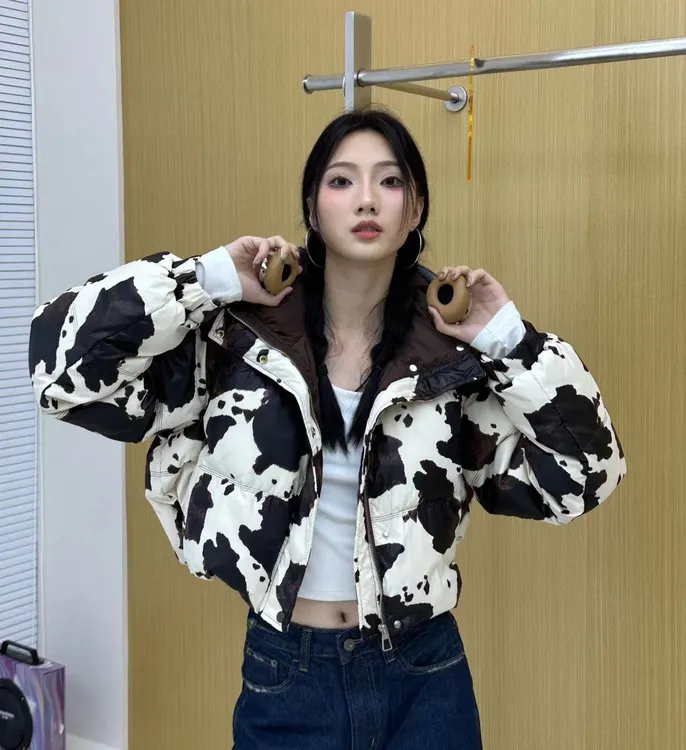 新款豹纹拼接相色宽松保暖羽绒服立领加厚冬季女短款时尚