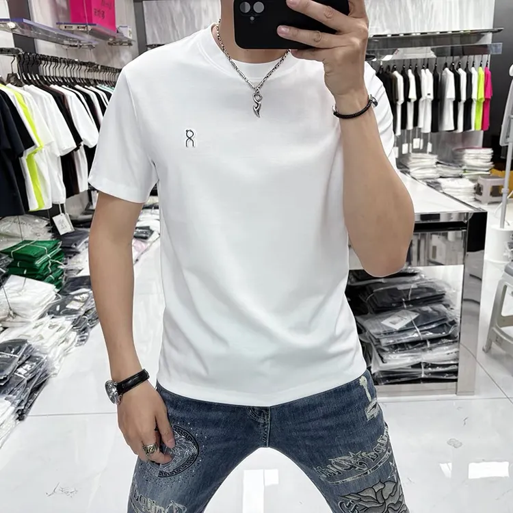 短袖t恤男圆领夏季新款男士时尚休闲高品质半袖体恤简约小胸标