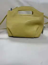 时尚潮流打造真皮女士包手提斜跨 0572 黄色