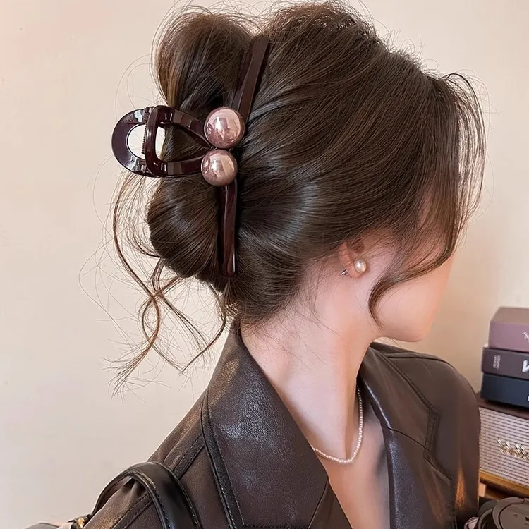 早春高级感珠珠抓夹大号鲨鱼夹发夹女2025新款后脑勺盘发夹子发饰