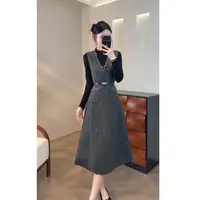 2025年冬新款高级灰背心裙亮闪贝母设计百搭背心连衣裙C094