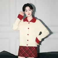 撞色娃娃领毛衣外套女春秋2025秋新款温柔软糯翻领针织开衫短上衣