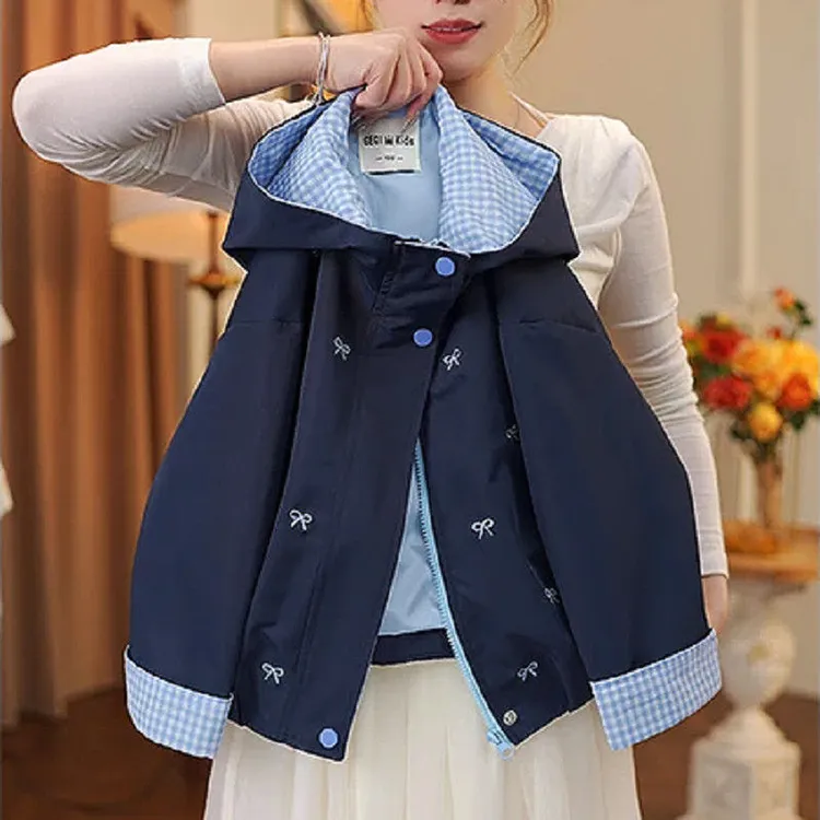 女童外套春秋款2025新款小女孩儿童韩版洋气连帽风衣宝宝秋装上衣