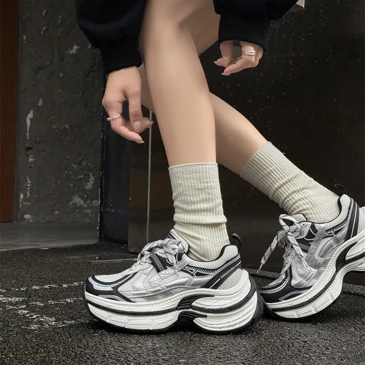 厚底增高老爹鞋女百搭运动鞋2025秋季新款网布透气户外休闲登山鞋