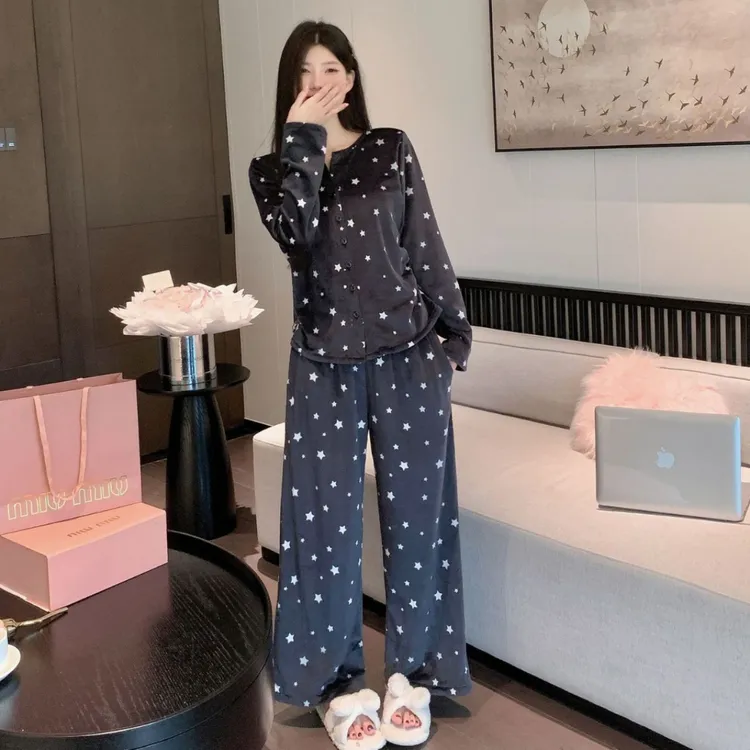 海岛绒睡衣女秋冬新款加厚保暖高级感长袖显瘦双面绒简约睡衣波点