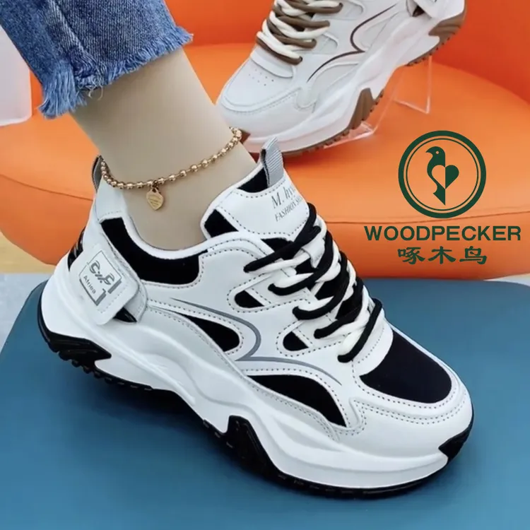 啄木鸟老爹鞋女款爆款春秋季新款女士休闲运动鞋学生百搭厚底鞋子