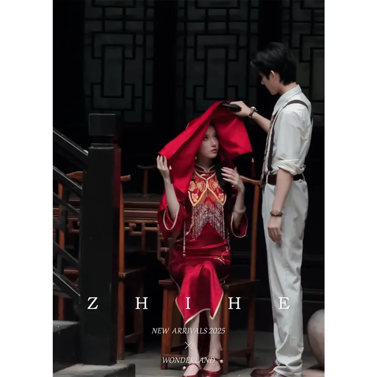 无艳一禾【渡红尘】国风重工刺绣醋酸提花旗袍连衣裙+流苏云肩