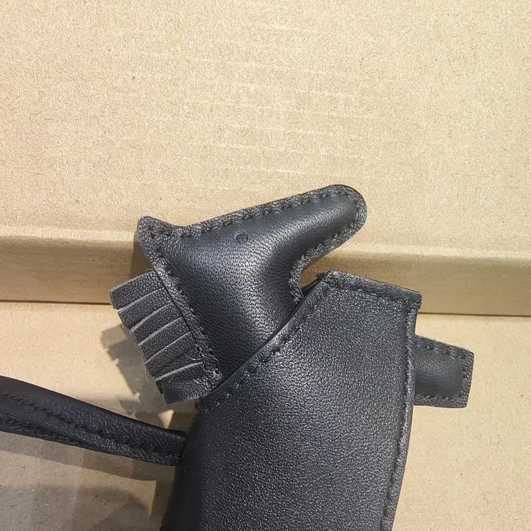 羊皮小马挂件汽车挂坠钥匙挂件纯手工真皮新款铆钉战马无标