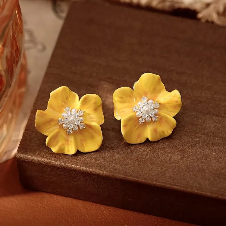 铜合金耳饰 黄色滴釉海棠花耳钉女小众设计感耳环独特漂亮耳饰品
