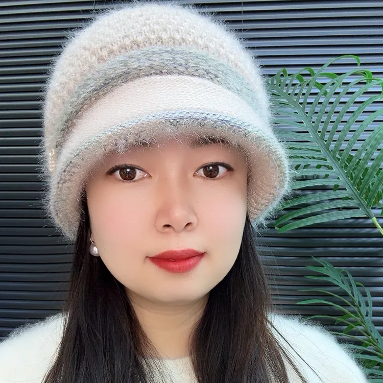 法式气质短檐女秋冬季双层毛线帽保暖护耳百搭妈妈包头帽子