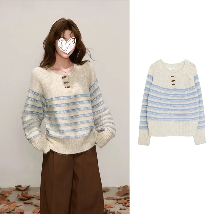 2456#复古牛角扣条纹长袖毛衣秋冬慵懒撞色圆领针织套头女上衣