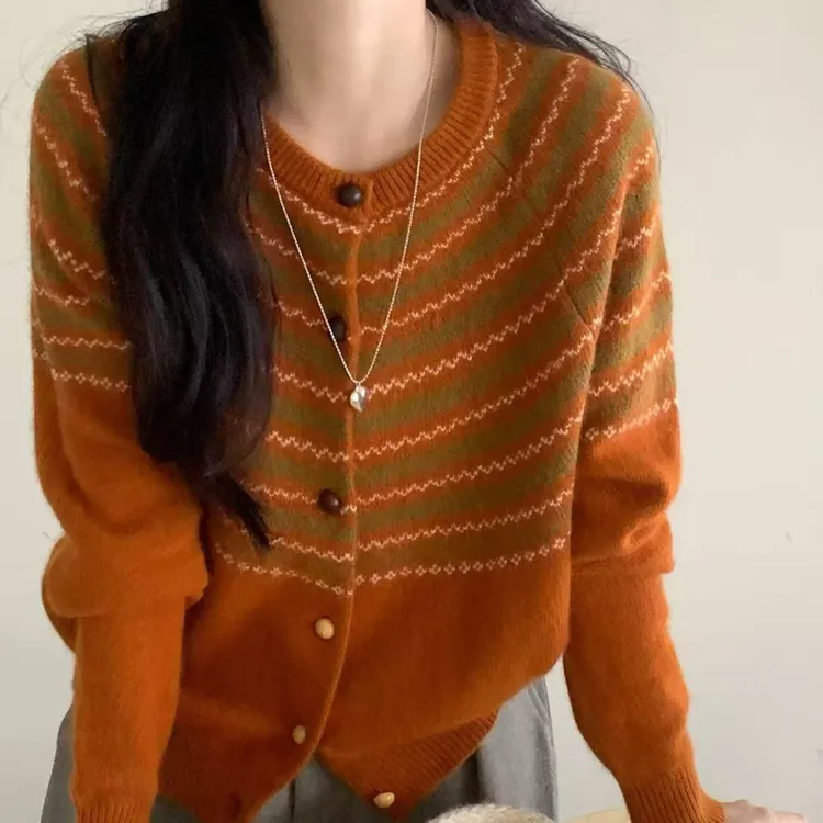 软糯蜜熊绒费尔岛毛衣外套女2025冬季韩系提花减龄单排扣针织开衫