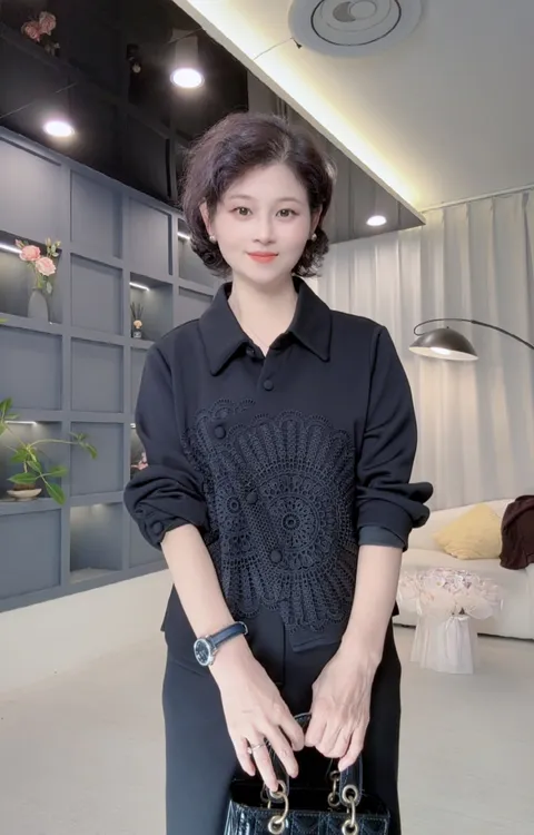 黑色衬衫女春秋季款2025新款高级感时尚气质长袖纯色衬衣上衣