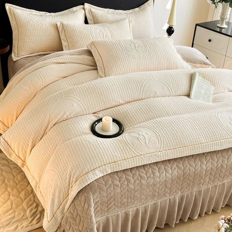 雕花绒牛奶绒四件套床盖款冬季双面加厚法兰珊瑚绒毛被套夹棉床裙