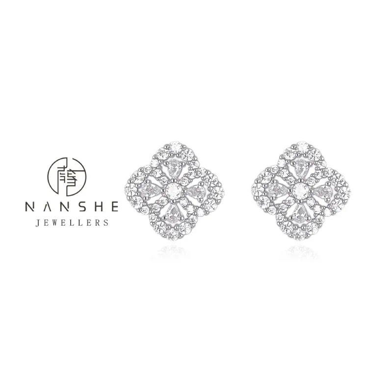 NANSHE/南奢 精致小巧四花耳钉时尚