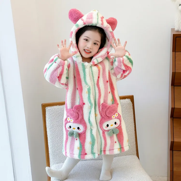 女童睡袍2025新款秋冬季儿童女宝宝珊瑚绒保暖连帽睡衣家居服浴袍