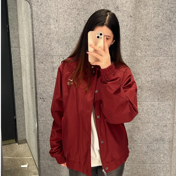 【马年红品】NIKE耐克双旦礼梭织无帽夹克外套马年红品IQ3705-613