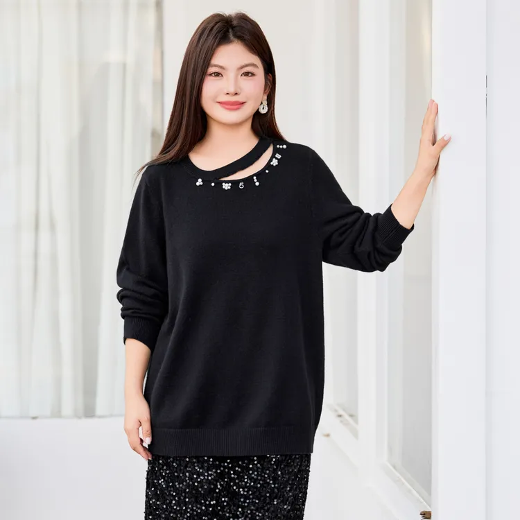 MsShe大码女装2025新款冬法式钉珠镂空圆领宽松套头毛衣S2511017