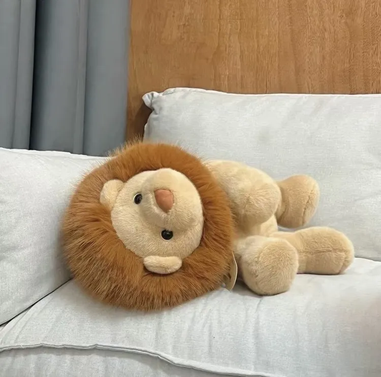 正品可爱狮子王公仔睡觉抱玩偶毛绒玩具安抚布娃娃情侣生日礼物