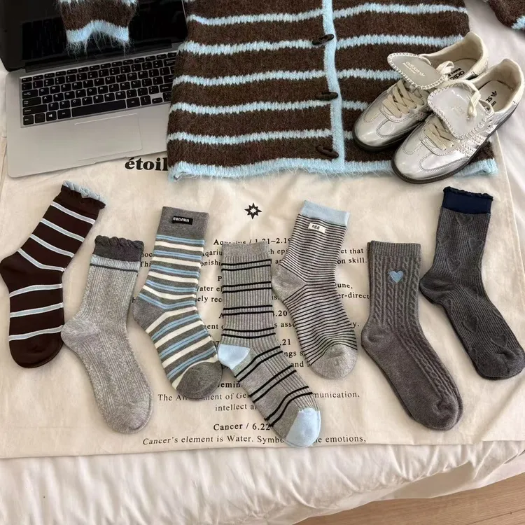 秋冬新款百搭中筒女袜冬季网红爆款ins风外穿通勤粉色堆堆袜袜子