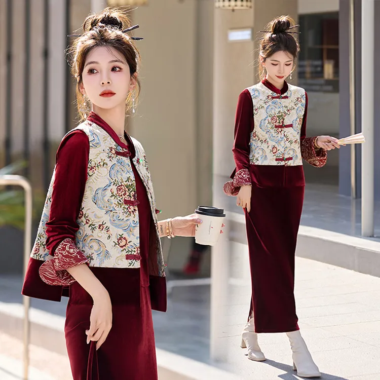 新中式穿搭国风套裙女款2025过年衣服时尚婚礼婚宴民族风三件套装