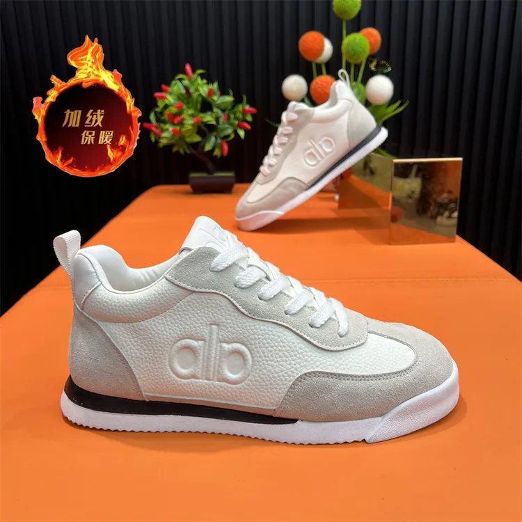 潮牌男鞋2025秋冬季新款加绒休闲板鞋潮流时尚百搭男士系带运动鞋
