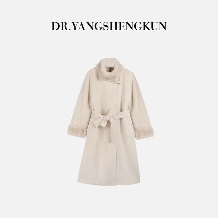 杨圣坤2025冬季新品水貂毛领双面呢气质长款大衣外套DR2410-0719