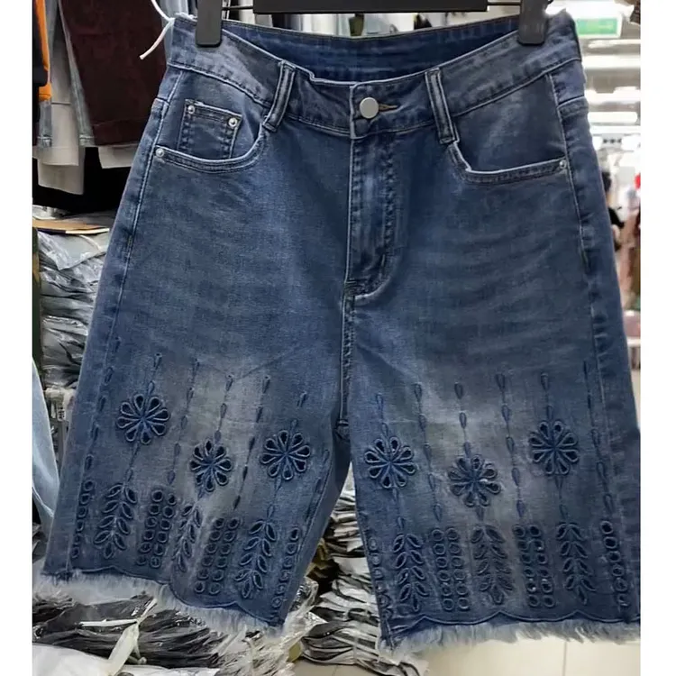 2025夏季薄款高腰刺绣镂空牛仔短裤女宽松弹力直筒显瘦毛边五分裤