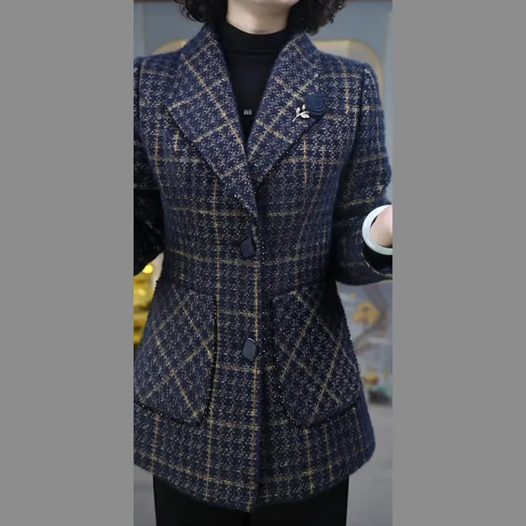 贵妃绒加厚小西装2025秋冬季新款时尚修身显瘦小个子职业西服外套