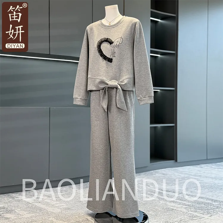 妈妈春秋装洋气绑带上衣中年女装时尚新款卫衣中老年休闲运动套装