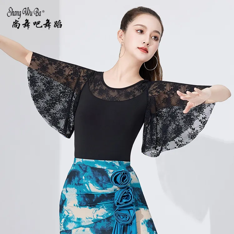 新款摩登舞上衣时尚蕾丝喇叭袖吉特巴舞蹈演出服短袖拉丁舞练功服