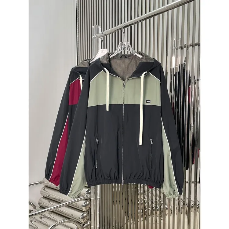 徽标运动夹克 张元英同款 口袋拉链连帽撞色夹克外套