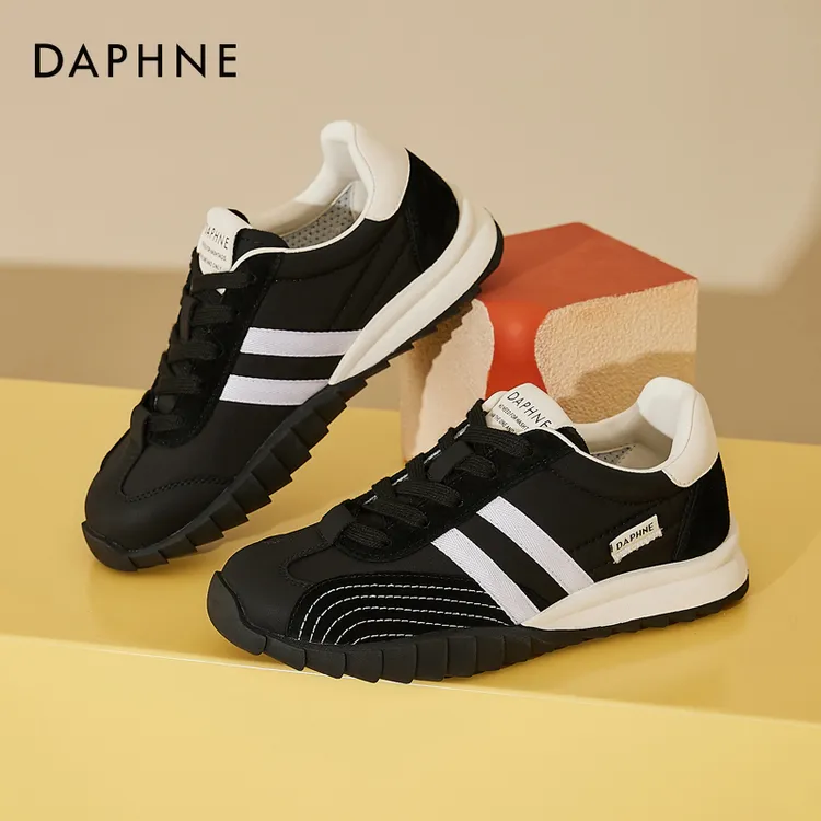 达芙妮复古德训鞋春季款透气轻便百搭休闲鞋拼接撞色软底跑步女鞋