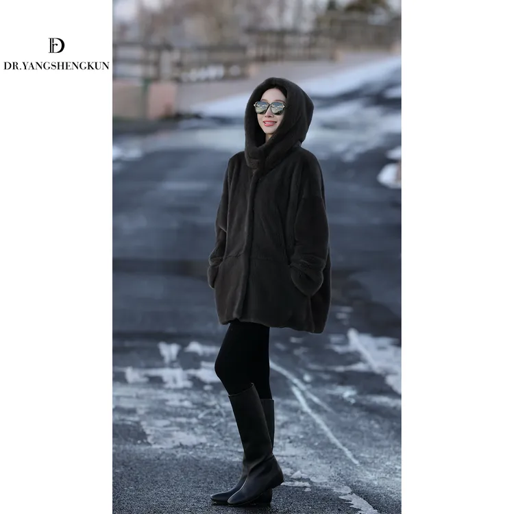 杨圣坤2025冬季新品丹麦进口紫金短二连帽水貂外套EY2511230