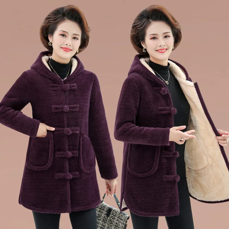 妈妈冬装水貂绒加厚中老年女高贵加棉外套奶奶中长款