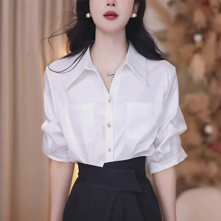 2025夏季新款高级感白色衬衫女宽松显瘦时尚法式减龄职业中袖上衣