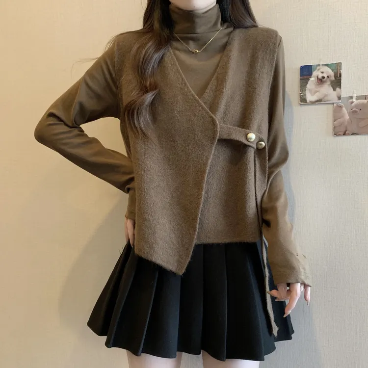 大码遮肚子小香风针织马甲两件套女秋冬胖妹妹显瘦内搭T恤打底衫