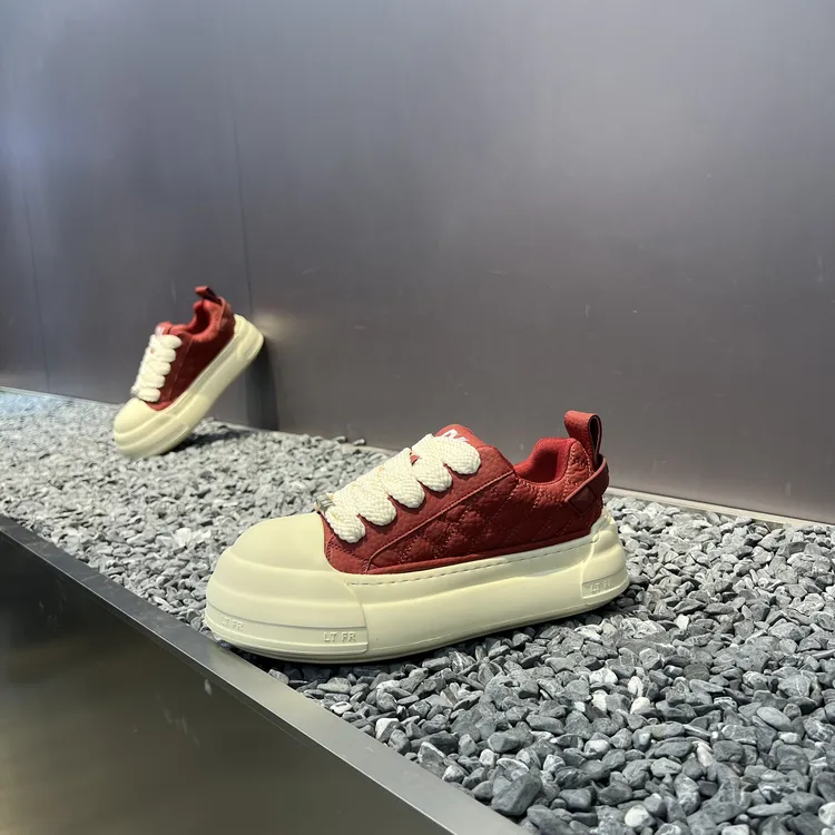 2025广州单棉同款定制真皮增高厚底圆头休闲百搭青春透气时尚潮鞋