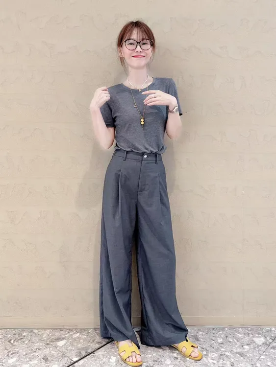 2025夏季新款韩系正肩基础短袖t恤女掐腰上衣百搭高腰显瘦休闲裤