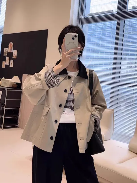 小众复古翻领撞色工装风衣短外套女高品质宽松休闲格纹内里夹克潮