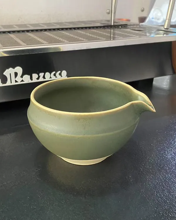 抹茶碗打抹茶工具抹茶刷日本点茶碗抹茶杯粉碗搅拌器茶筅器具陶瓷