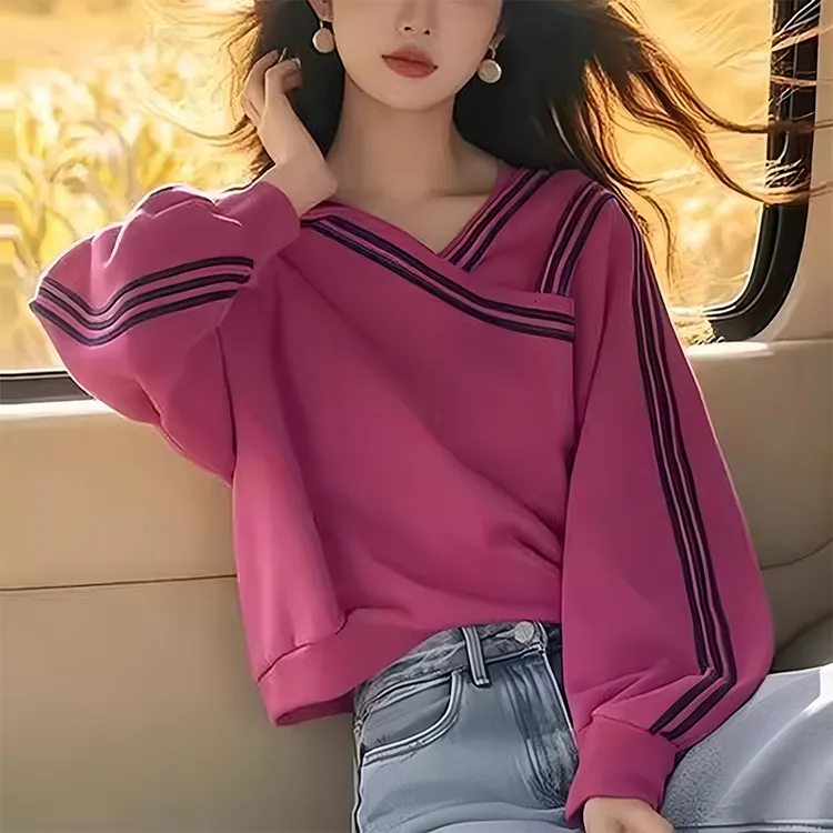 秋季长袖短款条纹百搭休闲卫衣女装设计感休闲显瘦设计感V领上衣